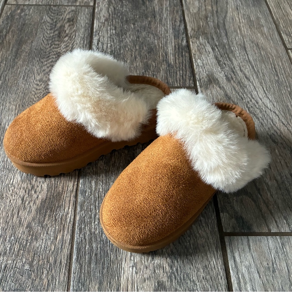 Kids Fur Slippers Size 12 Link